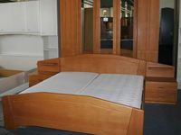gebrauchte Schlafzimmermöbel Kleiderschrank Bett in Dresden